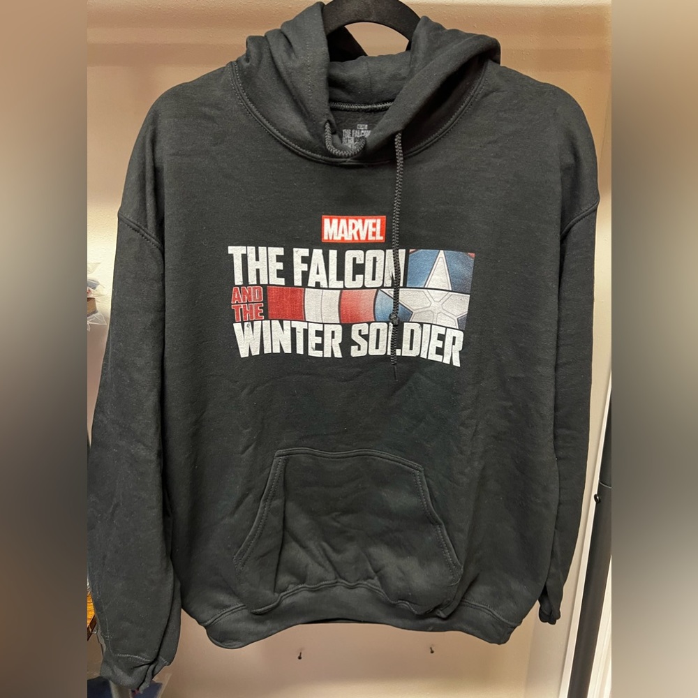 Marvel The Falcon and Winter Soldier Pull-over Sweater size:M